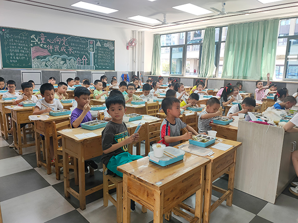 学生餐配送公司_重庆学生餐配送_沙坪坝学生餐配送公司